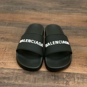 Balenciaga Pool slide